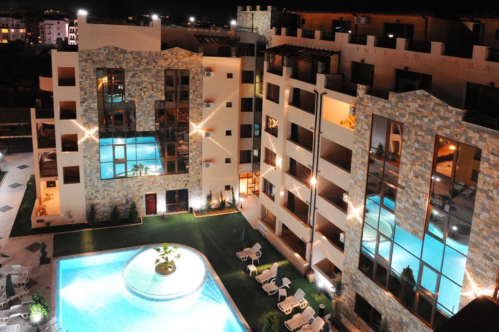 Apartment Emerald Paradise 8R *